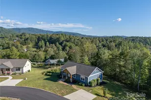 105 Bluebell Rdg Ln, Weaverville, NC 28787 - Photo 3