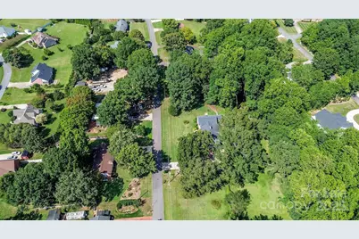 234 Edgewood Drive, Statesville, NC 28625 - Photo 35