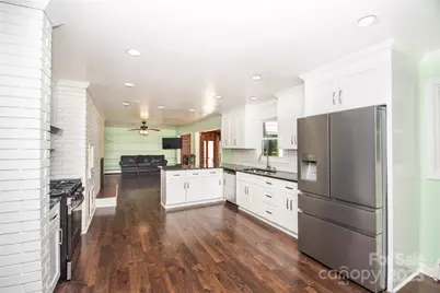 234 Edgewood Drive, Statesville, NC 28625 - Photo 5