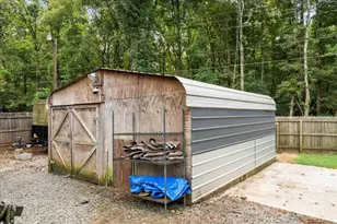 11601 Calgary Dr, Charlotte, NC 28215 - Photo 19