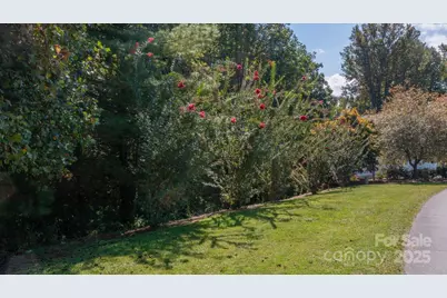 168 Mountain Valley Drive, Hendersonville, NC 28739 - Photo 35