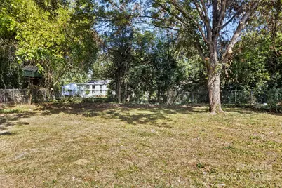 9235 Edgevale Drive, Charlotte, NC 28216 - Photo 27