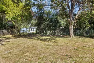 9235 Edgevale Dr, Charlotte, NC 28216 - Photo 27