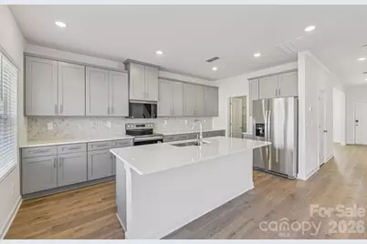 2111 Sunflower Circle, Newton, NC 28658 - Photo 5