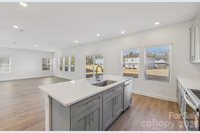 2111 Sunflower Circle, Newton, NC 28658 - Photo 3