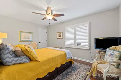 214 Vincent Place, Hendersonville, NC 28739 - Photo 23