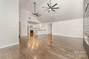 2105 Highland St, Charlotte, NC 28208 - Photo 9