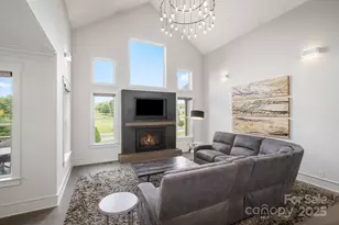 31 Bradford Vistas Dr, Fletcher, NC 28732 - Photo 5