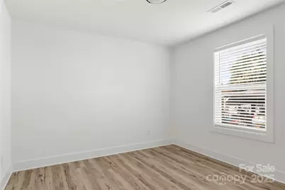 2022 4th Street SW, Hickory, NC 28602 - Photo 25