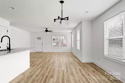 2022 4th Street SW, Hickory, NC 28602 - Photo 9