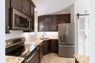 227 Bradshaw Avenue, Hendersonville, NC 28792 - Photo 9