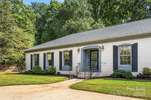 200 Woodland Dr, Marion, NC 28752 - Photo 3