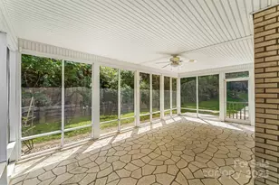 200 Woodland Dr, Marion, NC 28752 - Photo 9