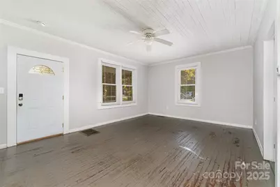 111 Dix Street, Gastonia, NC 28052 - Photo 9
