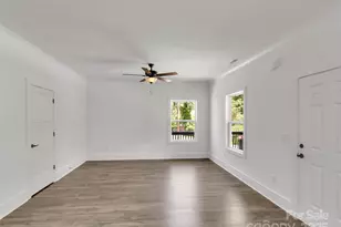 12 Whitson Rd, Asheville, NC 28805 - Photo 5