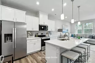 7028 Hodges Meadow Ln, Charlotte, NC 28213 - Photo 9