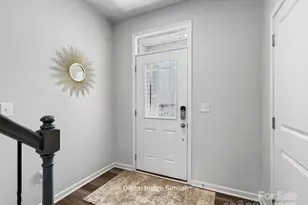 7028 Hodges Meadow Ln, Charlotte, NC 28213 - Photo 5