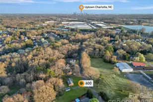 600 Touch Me not Ln, Charlotte, NC 28216 - Photo 13