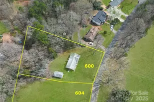 600 Touch Me not Ln, Charlotte, NC 28216 - Photo 21