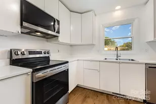 600 Touch Me not Ln, Charlotte, NC 28216 - Photo 5