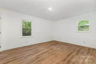 600 Touch Me not Ln, Charlotte, NC 28216 - Photo 17