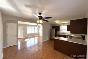 1601 Starbrook Dr, Charlotte, NC 28210 - Photo 5