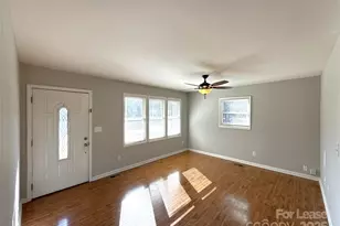 1601 Starbrook Dr, Charlotte, NC 28210 - Photo 3