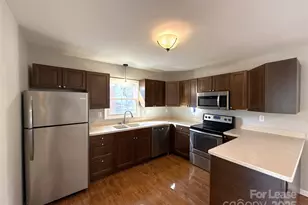 1601 Starbrook Dr, Charlotte, NC 28210 - Photo 7