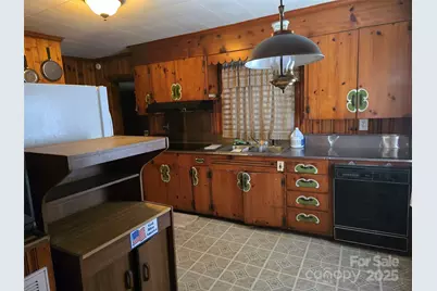 419 S Pearl Street, Troy, NC 27371 - Photo 5