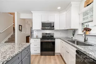 126 Rhett Ct, Fort Mill, SC 29715 - Photo 9