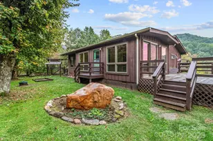 25 Ray Mine Rd, Burnsville, NC 28714 - Photo 3