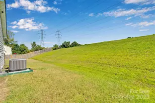 2027 Pimpernel Rd, Charlotte, NC 28213 - Photo 19