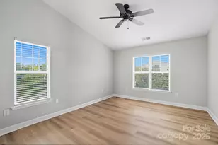 10526 Hill Point Ct, Charlotte, NC 28262 - Photo 19