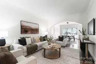 3839 Mountain Cove Dr, Charlotte, NC 28216 - Photo 3