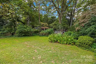 327 Livingston Drive, Charlotte, NC 28211 - Photo 11