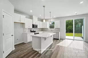 7006 Hodges Meadow Ln, Charlotte, NC 28213 - Photo 11