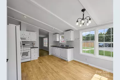 37 Motts Drive, Candler, NC 28715 - Photo 5