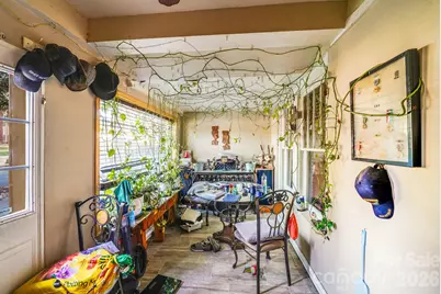 809 W Mauney Avenue, Gastonia, NC 28052 - Photo 9