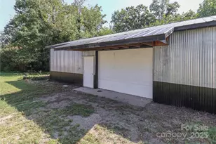 2545 Old Benbow Rd, Union Grove, NC 28689 - Photo 41