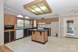 2545 Old Benbow Rd, Union Grove, NC 28689 - Photo 17