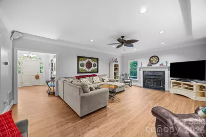 5 Silverstone Drive, Asheville, NC 28805 - Photo 5