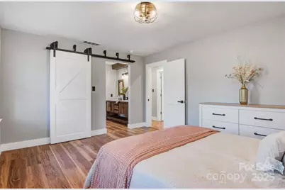 1206 9th Street NW, Hickory, NC 28601 - Photo 17