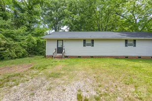 5624 Pleasant Ave, Fort Lawn, SC 29714 - Photo 3