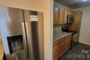 1323 Queens Rd, Charlotte, NC 28207 - Photo 7