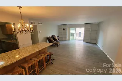 1323 Queens Road #320, Charlotte, NC 28207 - Photo 3
