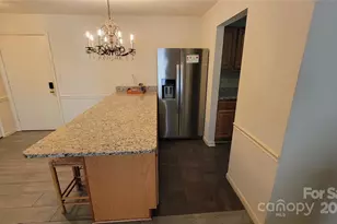 1323 Queens Rd, Charlotte, NC 28207 - Photo 9