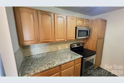 1323 Queens Road #320, Charlotte, NC 28207 - Photo 9