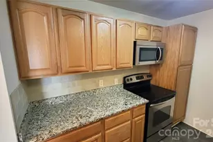 1323 Queens Rd, Charlotte, NC 28207 - Photo 9