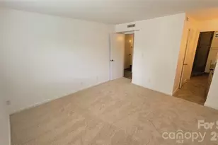 1323 Queens Rd, Charlotte, NC 28207 - Photo 15