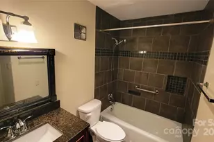 1323 Queens Rd, Charlotte, NC 28207 - Photo 21